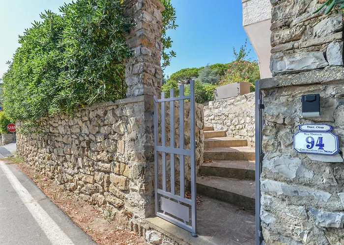 Elba Bellavista -- Casa Palmaiola -- *